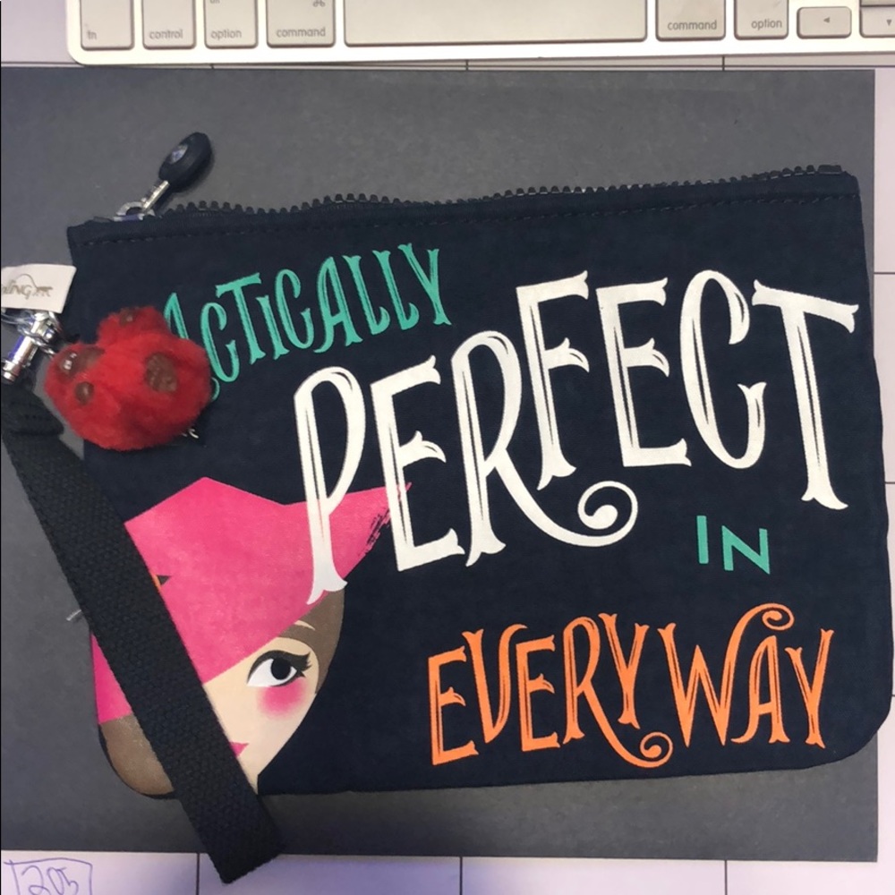 Kipling Mary Poppins Returns medium pouch